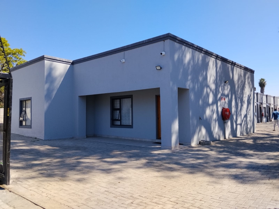 To Let 1 Bedroom Property for Rent in Oos Einde North West
